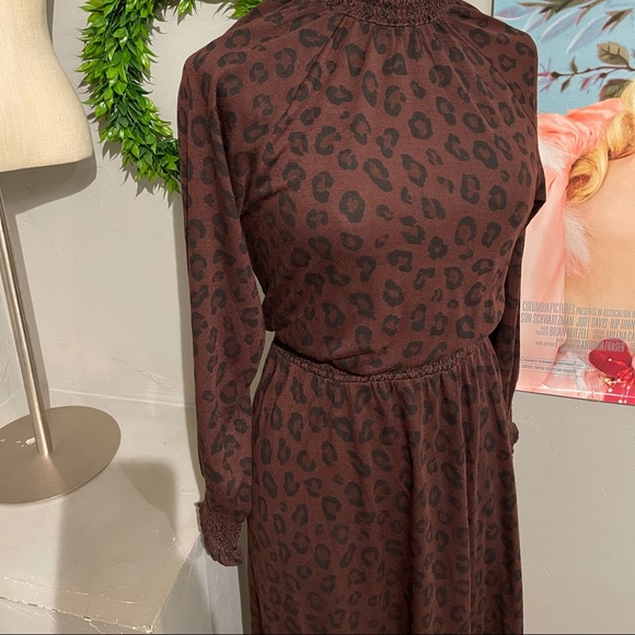 Ann Taylor Leopard Midi Dress Small - Picture 5 of 6